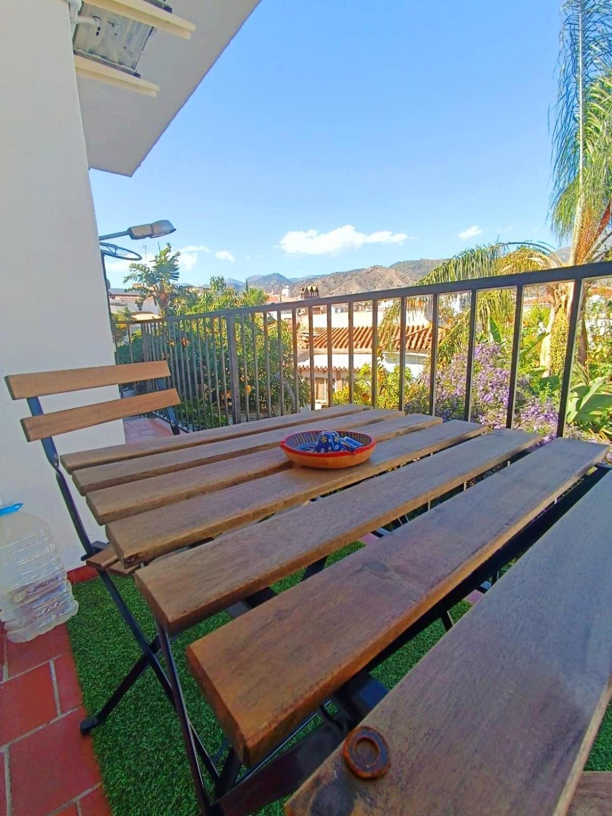 Apartamento Alarve Nerja Esterno foto